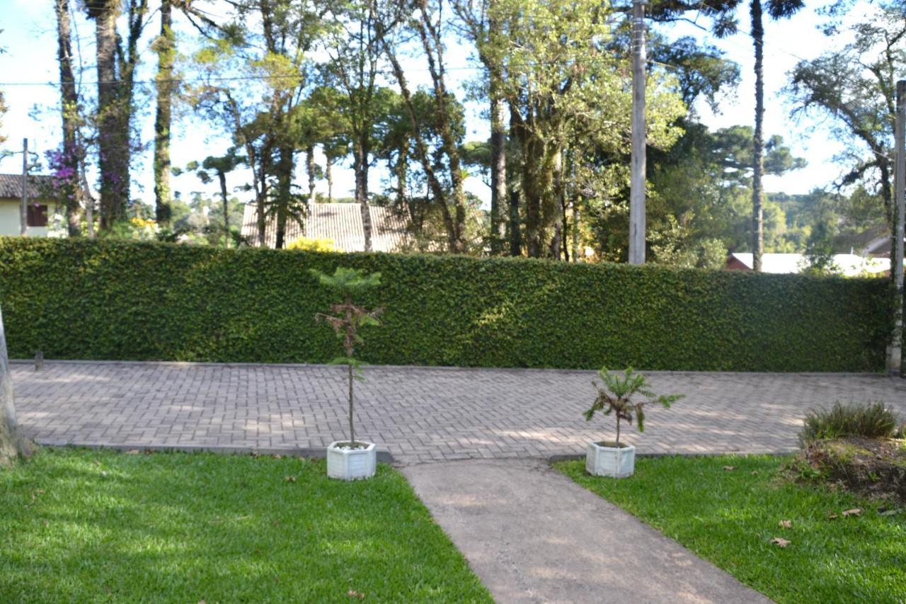 Hotel Pousada Dos Pinheiros Canela Exteriör bild
